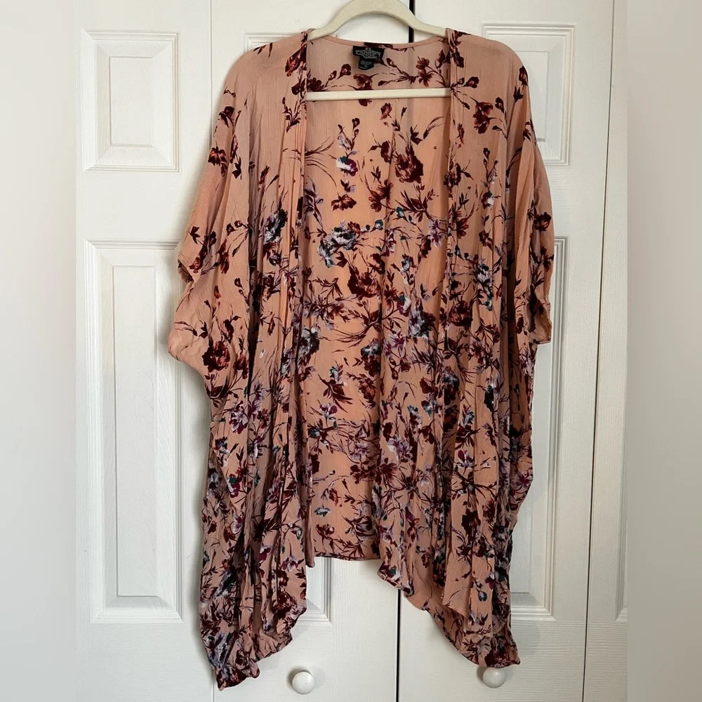 Floral Kimono Cardigan - Picture 2 of 4